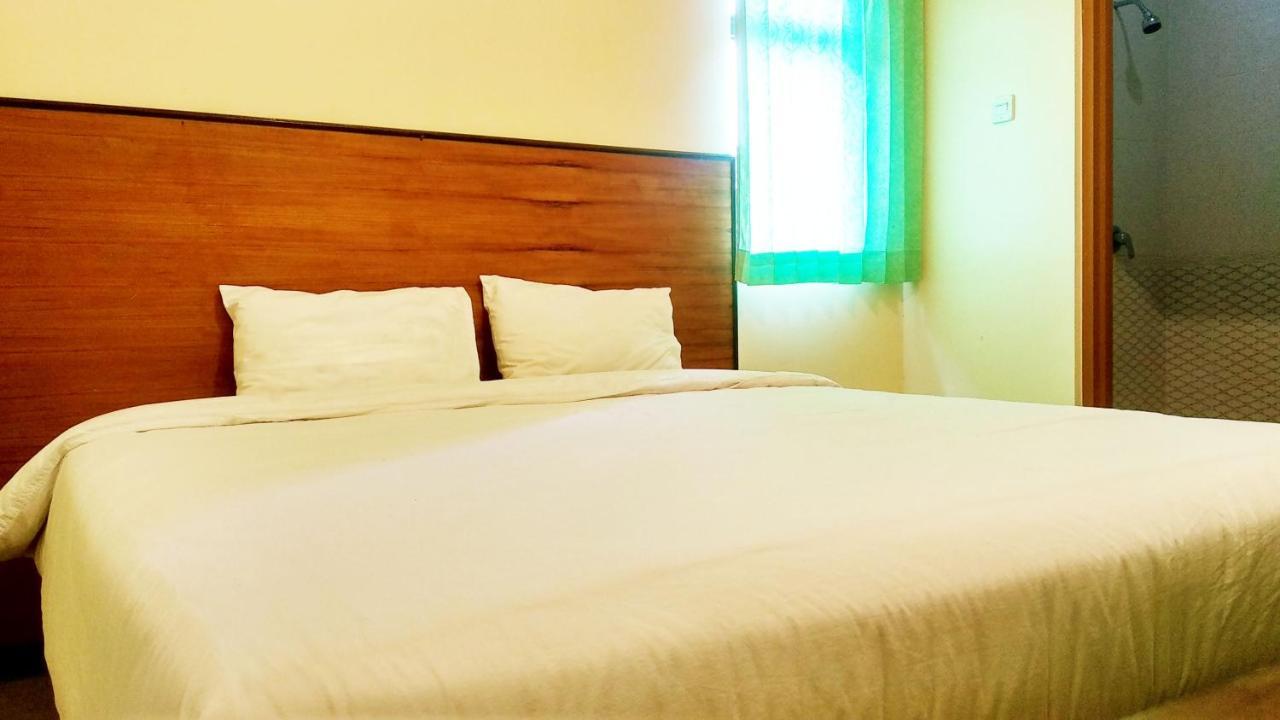 Hotel Pelangi Indah Semarang Eksteriør billede